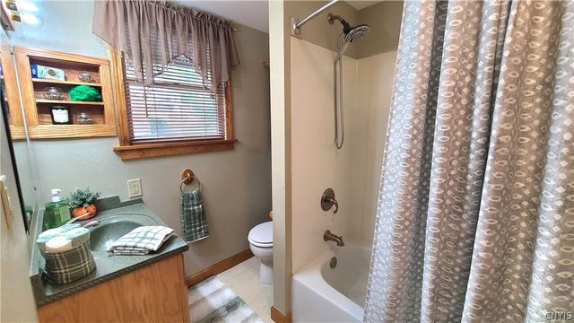 225 McClennan Drive, Manlius, NY 13066