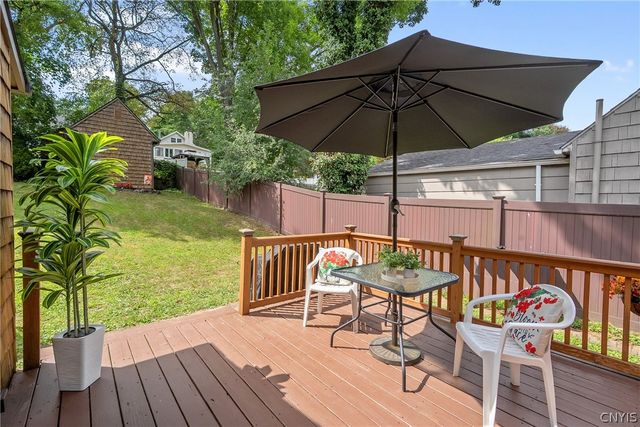 225 McClennan Drive, Manlius, NY 13066