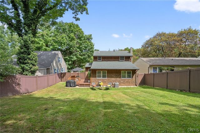 225 McClennan Drive, Manlius, NY 13066