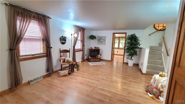 225 McClennan Drive, Manlius, NY 13066
