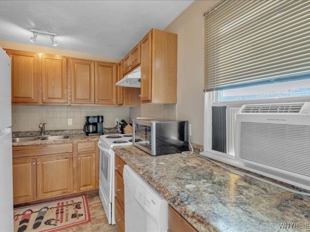 29 Pine Tree Village Road, Ellicottville, NY 14731