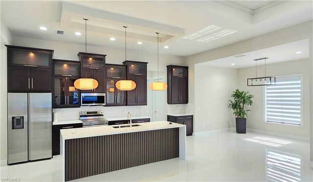 626 NW 36 PL, Cape Coral, FL 33993