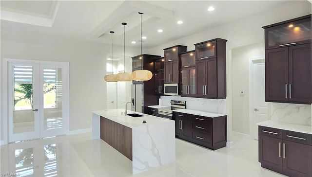 626 NW 36 PL, Cape Coral, FL 33993
