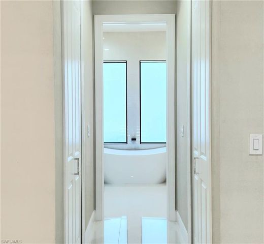 626 NW 36 PL, Cape Coral, FL 33993