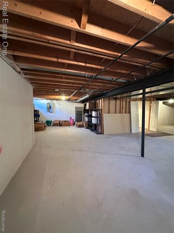 52210 S Gabriella Lane 39, Macomb Township, MI 48042