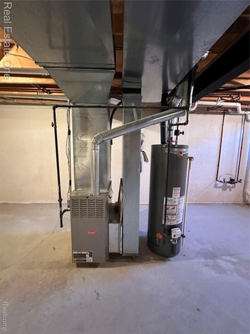 52210 S Gabriella Lane 39, Macomb Township, MI 48042