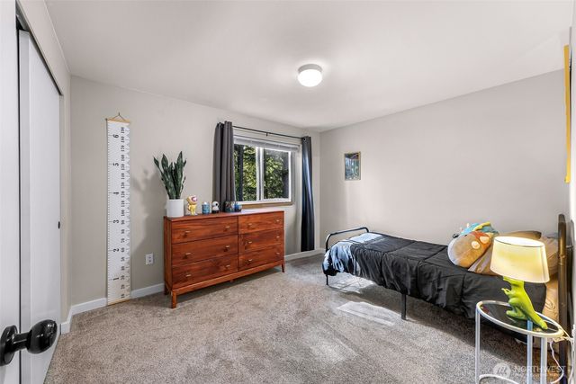 18010 31st Avenue NE, Arlington, WA 98223