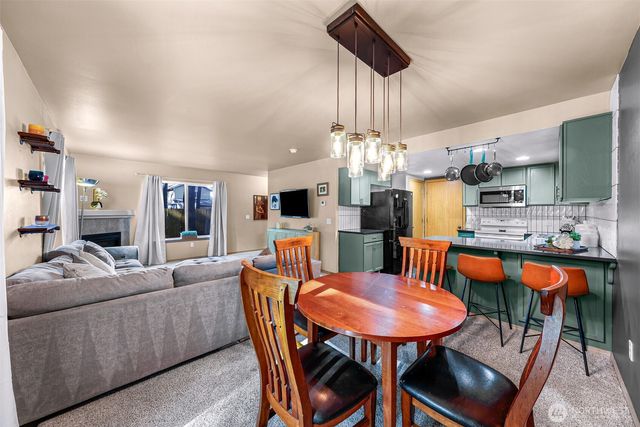 18010 31st Avenue NE, Arlington, WA 98223