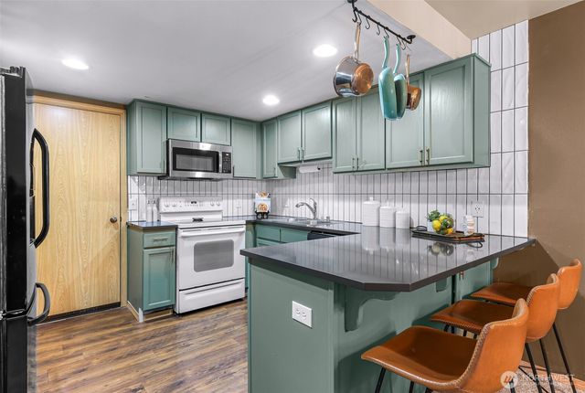 18010 31st Avenue NE, Arlington, WA 98223
