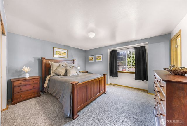 18010 31st Avenue NE, Arlington, WA 98223