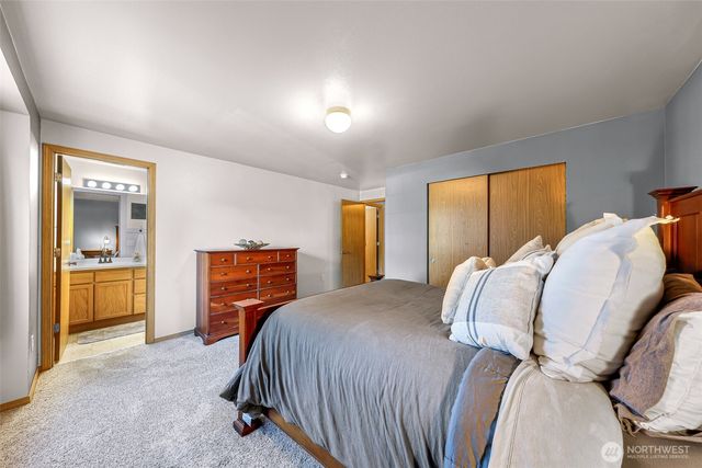 18010 31st Avenue NE, Arlington, WA 98223