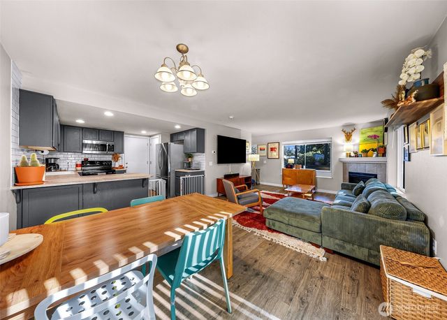 18010 31st Avenue NE, Arlington, WA 98223