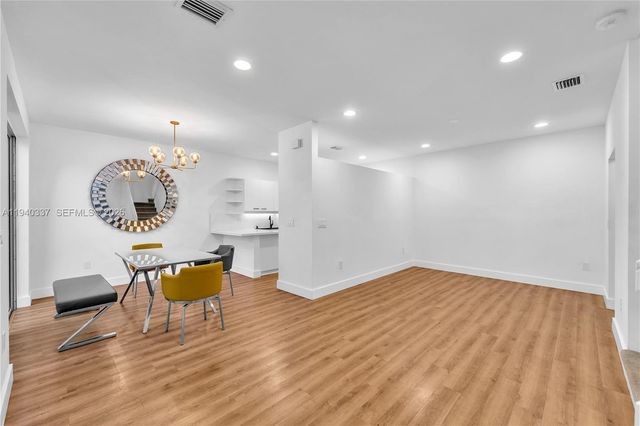 1450 Weeping Willow Way, Hollywood, FL 33019