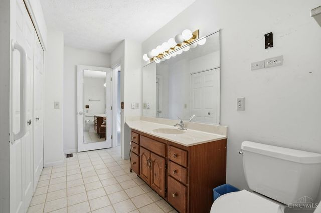 11736 Gable Glen Lane, Symmes Twp, OH 45249