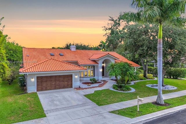 505 Sabal Way, Weston, FL 33326