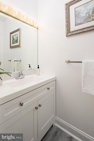 6 CHAMARAL CT, Cockeysville, MD 21030