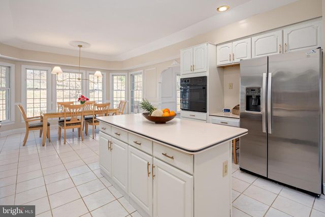 6 CHAMARAL CT, Cockeysville, MD 21030