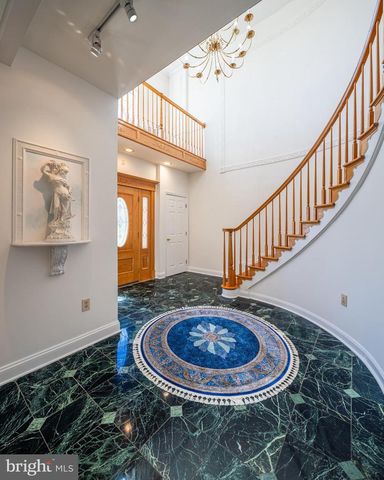 6 CHAMARAL CT, Cockeysville, MD 21030