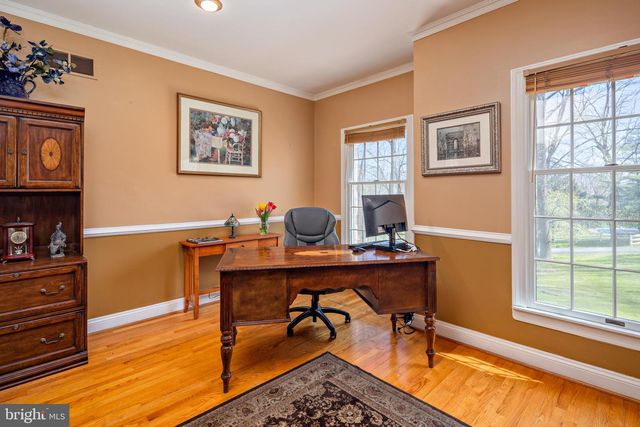 6 CHAMARAL CT, Cockeysville, MD 21030
