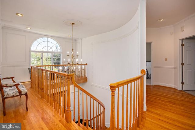6 CHAMARAL CT, Cockeysville, MD 21030