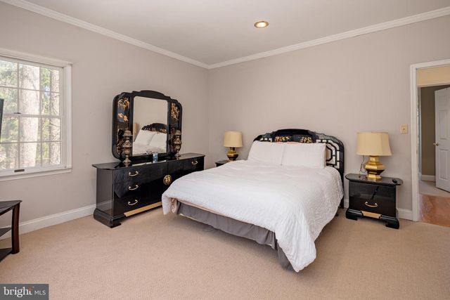 6 CHAMARAL CT, Cockeysville, MD 21030