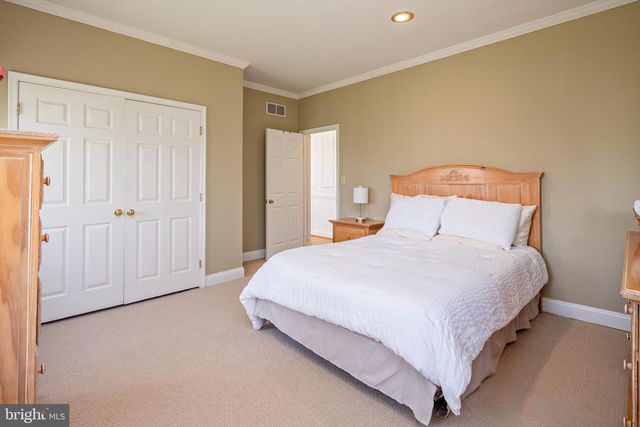 6 CHAMARAL CT, Cockeysville, MD 21030