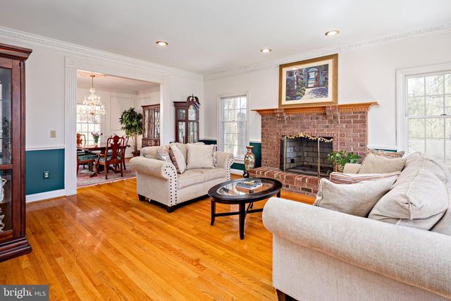 6 CHAMARAL CT, Cockeysville, MD 21030