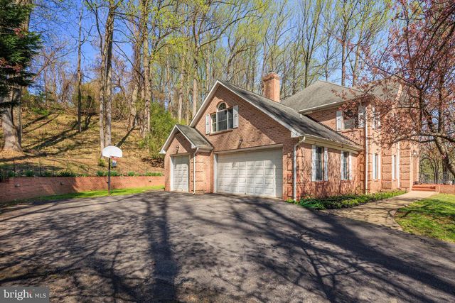 6 CHAMARAL CT, Cockeysville, MD 21030