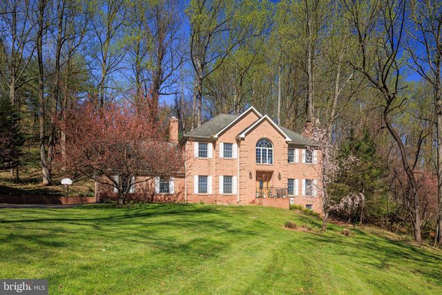 6 CHAMARAL CT, Cockeysville, MD 21030