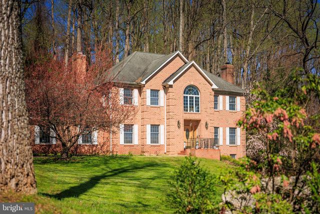 6 CHAMARAL CT, Cockeysville, MD 21030