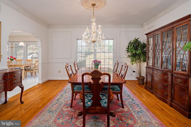 6 CHAMARAL CT, Cockeysville, MD 21030