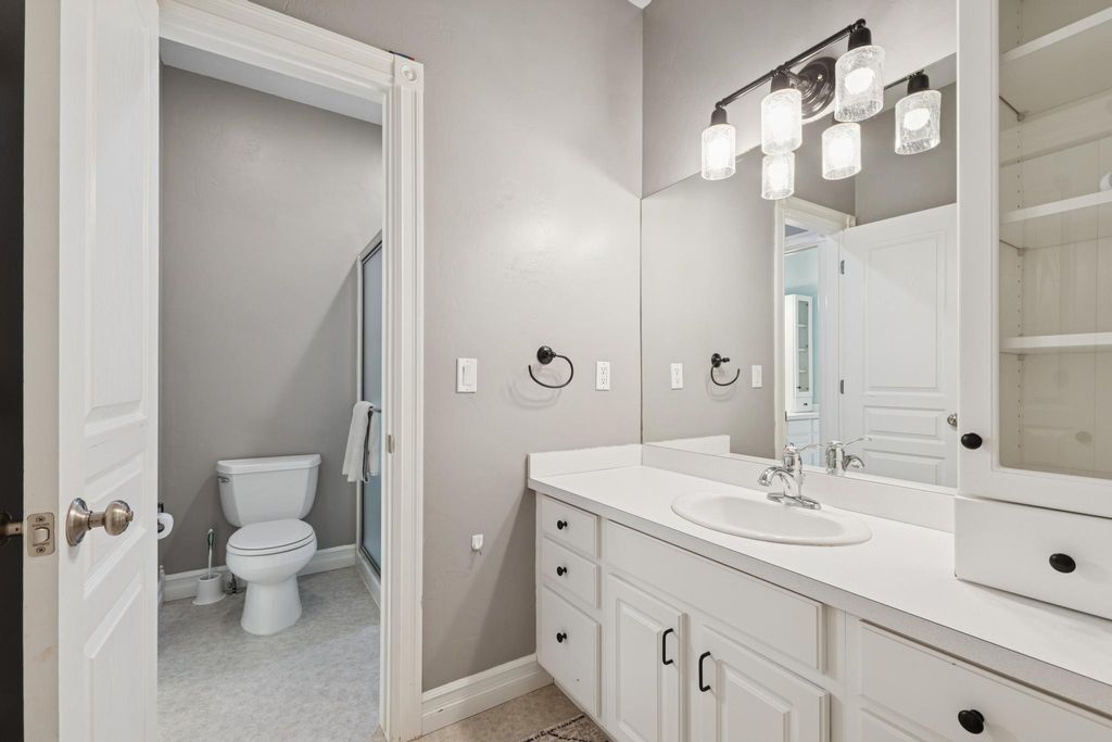 25 Glacier Circle, Kalispell, MT 59901 photo 32