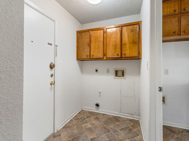 1517 Oakcrest Street, Wharton, TX 77488