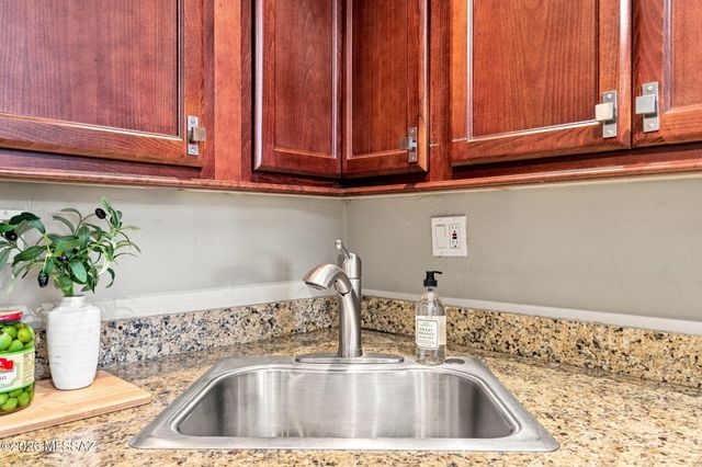 55 N Cherry Ave Unit 209, Tucson, AZ 85719