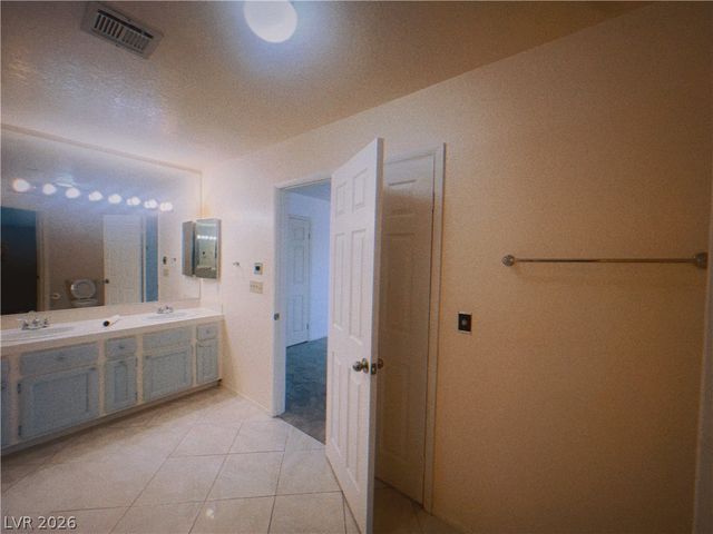 6250 West Flamingo Road 60, Las Vegas, NV 89103