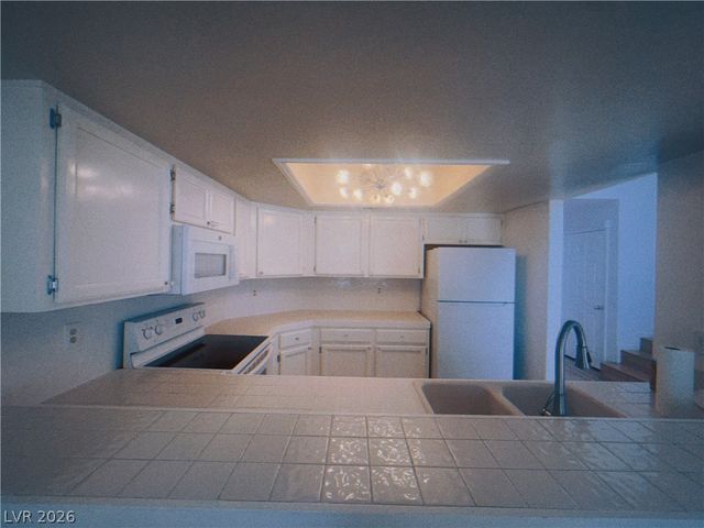 6250 West Flamingo Road 60, Las Vegas, NV 89103