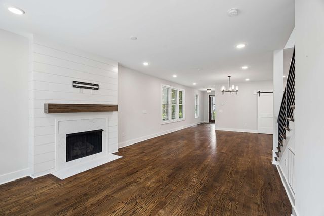 6316 Edsel Dr, Nashville, TN 37209