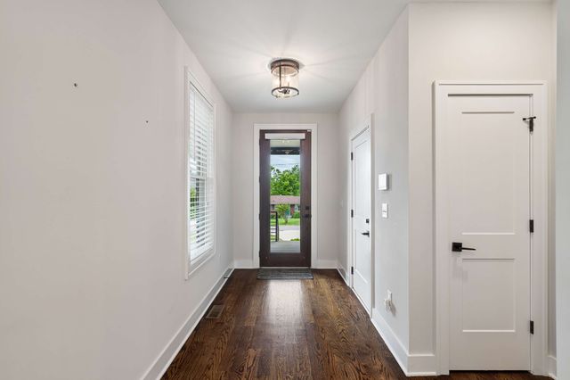 6316 Edsel Dr, Nashville, TN 37209