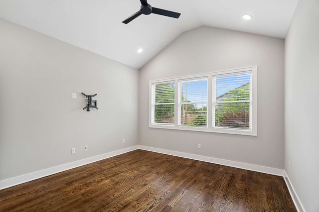 6316 Edsel Dr, Nashville, TN 37209