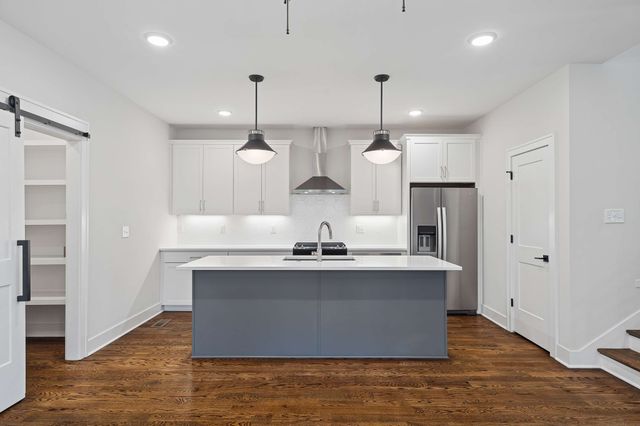 6316 Edsel Dr, Nashville, TN 37209