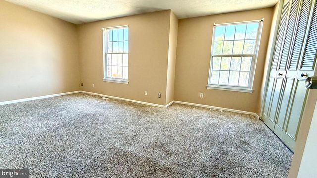 25 DORCHESTER CIR, Marlton, NJ 08053