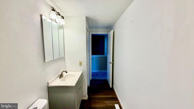 25 DORCHESTER CIR, Marlton, NJ 08053