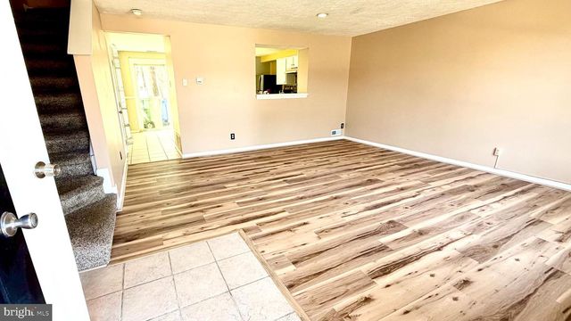 25 DORCHESTER CIR, Marlton, NJ 08053