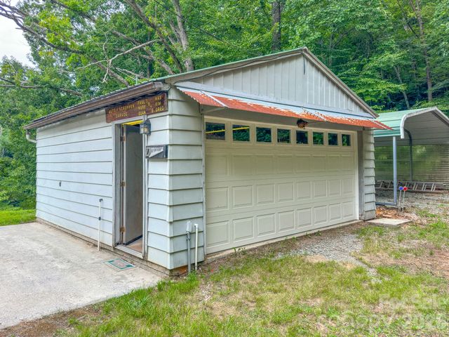 82 Trout Haven Lane, Balsam Grove, NC 28708