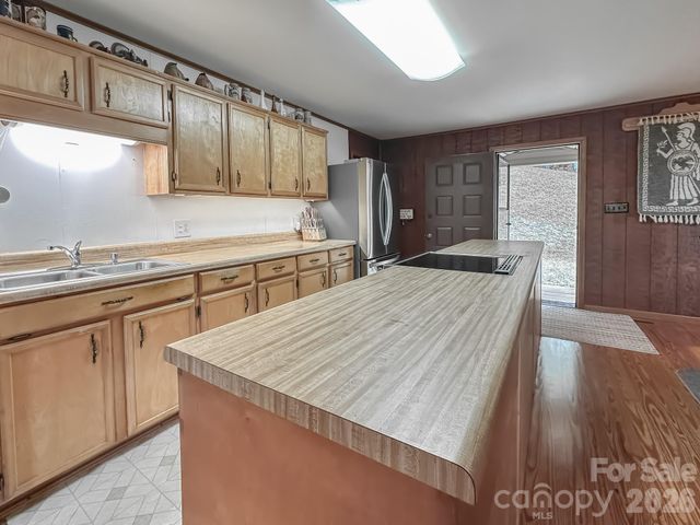82 Trout Haven Lane, Balsam Grove, NC 28708
