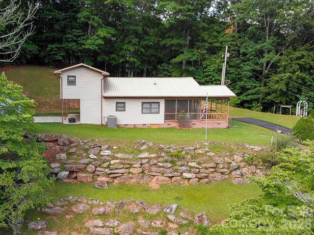 82 Trout Haven Lane, Balsam Grove, NC 28708