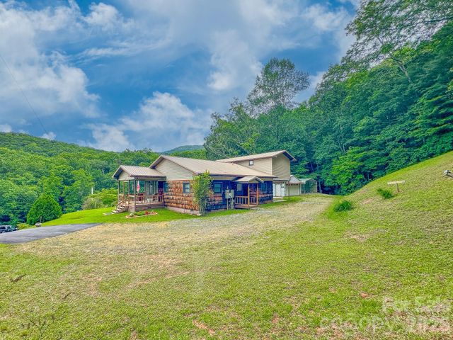 82 Trout Haven Lane, Balsam Grove, NC 28708