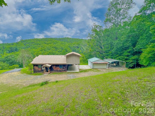 82 Trout Haven Lane, Balsam Grove, NC 28708