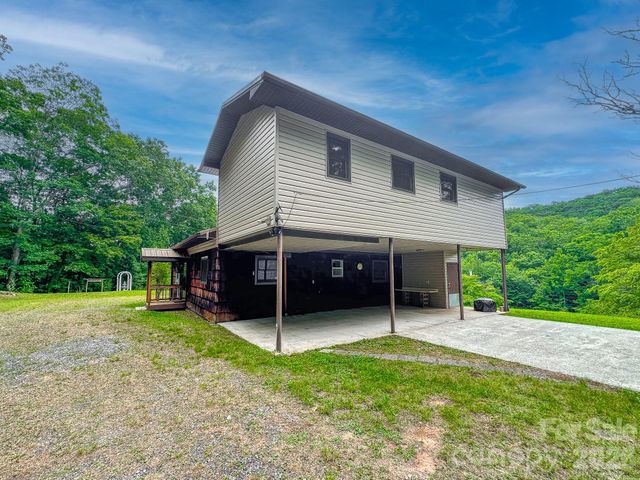 82 Trout Haven Lane, Balsam Grove, NC 28708