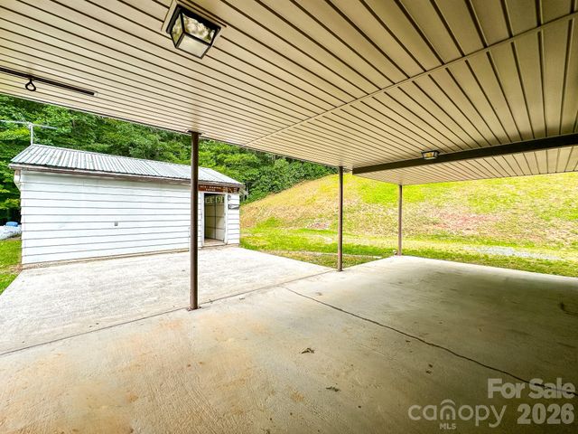 82 Trout Haven Lane, Balsam Grove, NC 28708